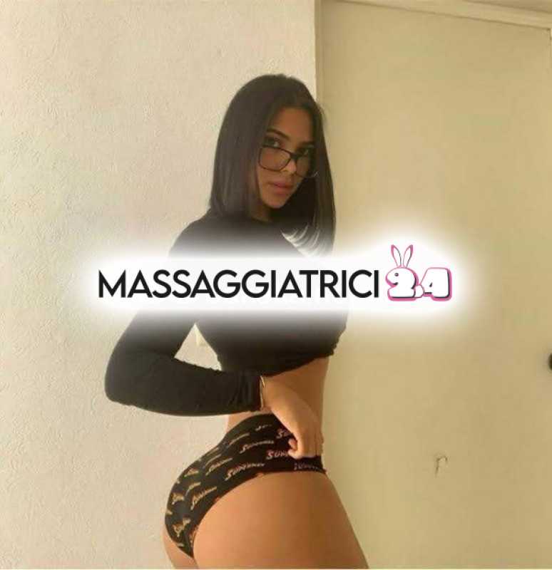 per pochisimi giorni ❤️1ª volta cittÀ ❤️vera troia❤️❤️🐷🐷adoro succiare 🍭🍭😍😍con mia calda bocca 👄 e essere leccata🍭🍭🍭fino bagnarmi 💦💦💦