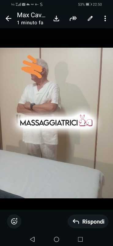 massaggiatore piemontese maturo - ambiente climatizzato -