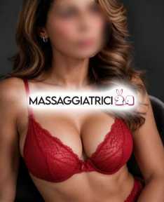 claudia specializzata nelle tecniche massaggio tantrico