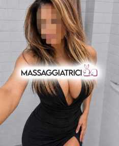 claudia specializzata nelle tecniche massaggio tantrico