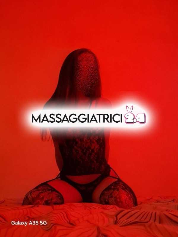samantha e eva sensualissime ragazze italiane ospitano zona san donato dolci e unici trattamenti corpo corpo