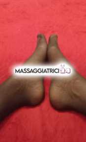 bella bionda esperta dei massaggi
