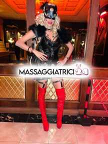 italiana biondissima corpo sexy star specialista massaggio erotico tantrico body to body e prostatico - foto reali senza ritocchi